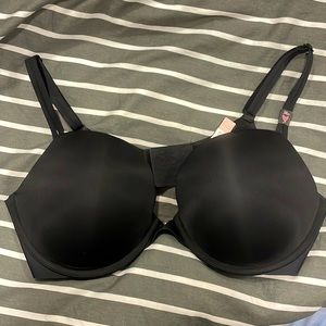 38D Victoria’s Secret Illusion Push Up Bra